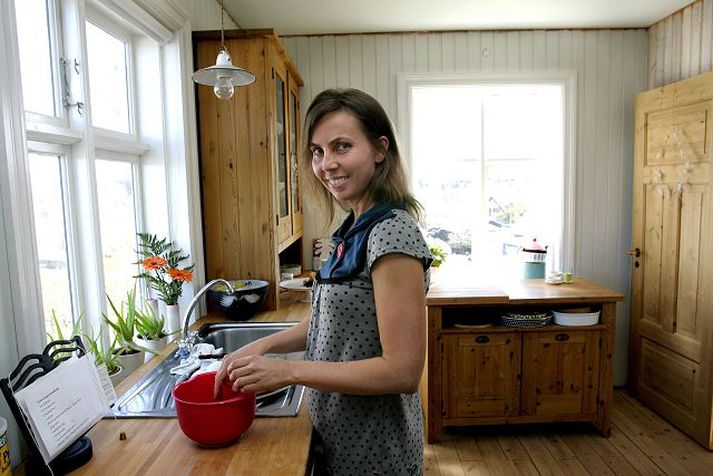 Þóra leggur mikið upp úr hollustu í eldhúsinu. Klessukakan sænska, sem er eins og súkkulaði að innan, er því bökuð með spelti, hrásykri og glútenlausu vínsteinslyftidufti. 