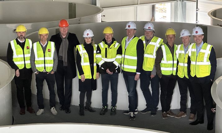 Á myndinni eru (frá vinstri): Indriði Sigurðsson (Arctica Finance), Jón Þór Sigurvinsson (Arctica Finance), Þórður Þórðarson (Thor), Kristrún Auður Viðarsdóttir (IS Haf), Vignir Stefánsson (Thor), Runólfur Viðar Guðmundsson (ÚR), Jónatan Þórðarson (Thor), Halldór Ragnar Gíslason (Thor), Brynjólfur Gísli Eyjólfsson (IS Haf) og Gunnar Rúnar Gunnarsson (ÚR).