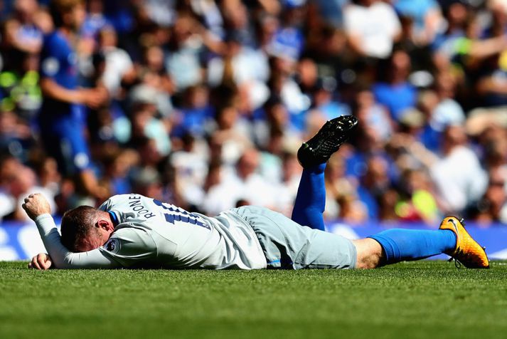 Rooney hefur skorað 2 mörk í 3 leikjum með Everton, en utan vallar kom hann sér í klandur