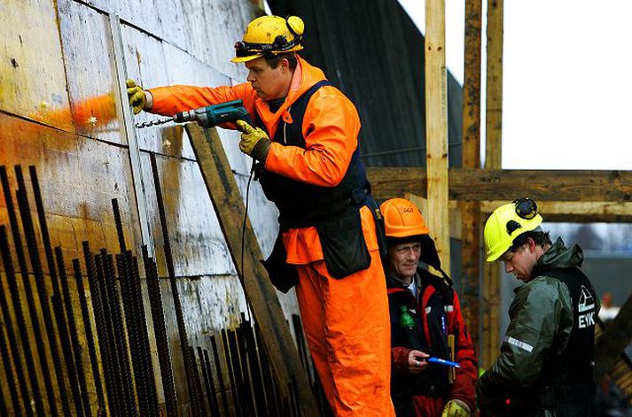 Kunningsskapur virðist vega þyngra en vinnumiðlun þegar ráðið er í störf.