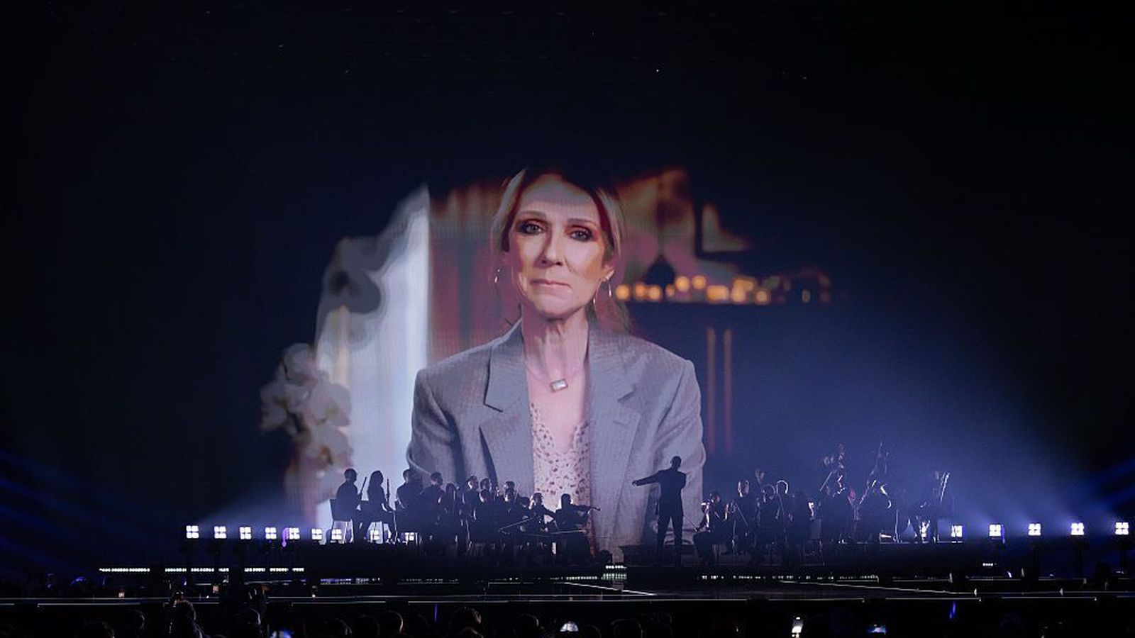 Céline Dion snýr aftur á stóra sviðið: „Ég elska ykkur öll og sé ykkur bráð­lega“