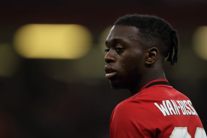 Aaron Wan-Bissaka mun leysa hægri bakvörðinn hjá Manchester liðinu.