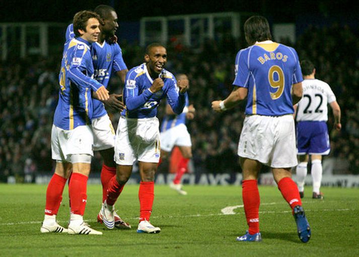 Jermain Defoe fagnar öðru marka sinna.