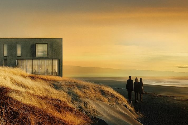 Black Sand hotel stendur á tanga í Ölfusi og þar er boðið upp á kyrrlátt afdrep við sjávarsíðuna með 70 herbergjum og níu svítum. Hótelið er fyrsta „boutique“ hótelið sem stendur við sjávarsíðu hér á landi.