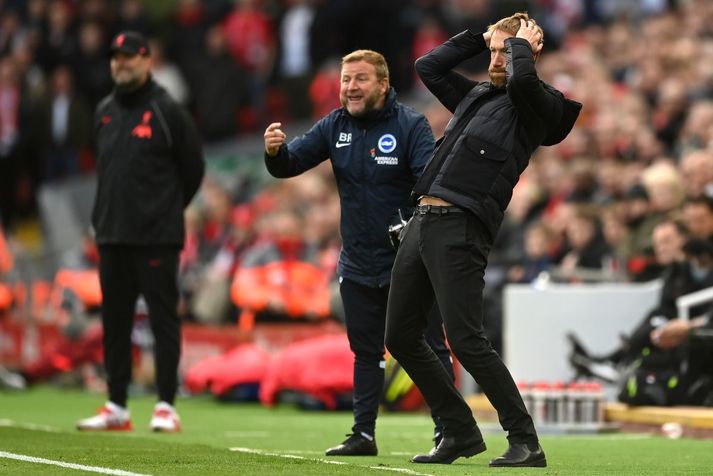 Graham Potter, knattspyrnustjóri Brighton & Hove Albion, á hliðarlínunni í leik á móti Liverpool á Anfield.