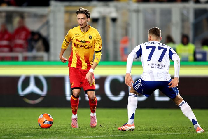 Þórir Jóhann Helgason í leik með Lecce en hann kom inn á sem varamaður í kvöld.