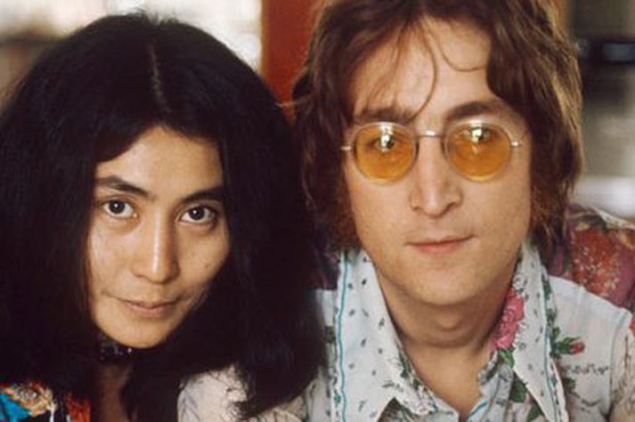 Yoko og John Lennon á góðri stundu.