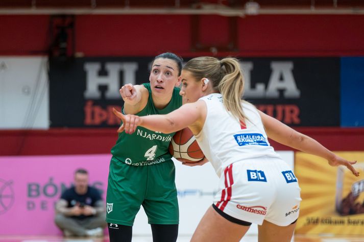 Danielle Rodriguez stjórnaði leik sinna kvenna af skörungsskap í kvöld og eru þær nú aðeins einum sigri frá Íslandsmeistaratitlinum.