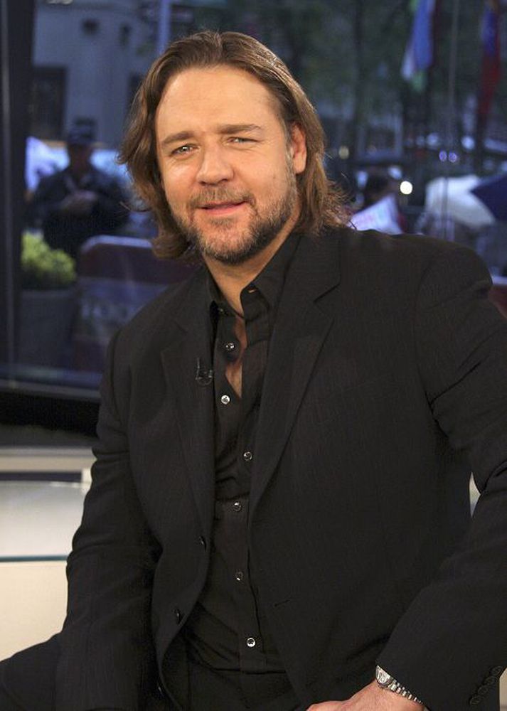 Crowe fer af landi brott í næstu viku þegar tökum lýkur á Noah.