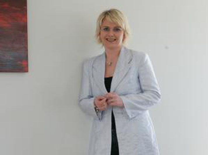 Ragnheiður Elín Árnadóttir færir sig um set fyrir næstu kosningar.