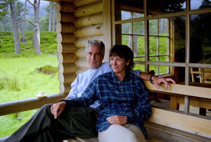 Jeffrey Epstein og Ghislaine Maxwell.