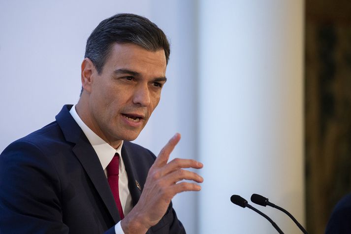 Pedro Sanchez, forsætisráðherra Spánar, hefur hótað því að sniðganga leiðtogafundinn á morgun.