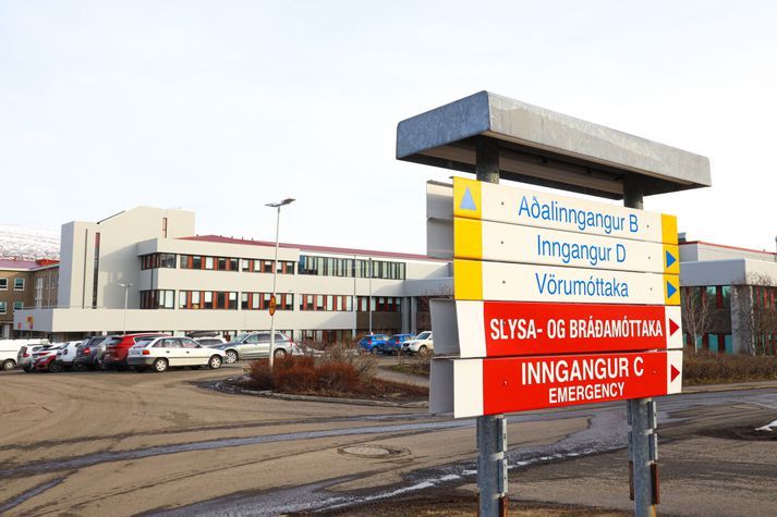 Sjúkrahúsið á Akureyri er annað stærsta sjúkrahús landsins og er lögum samkvæmt varasjúkrahús Landspítala. Að jafnaði starfa tæplega 700 manns á sjúkrahúsinu.