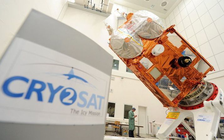 CryoSat-2, evrópska gervitunglið, ári áður en því var skotið á loft árið 2010.