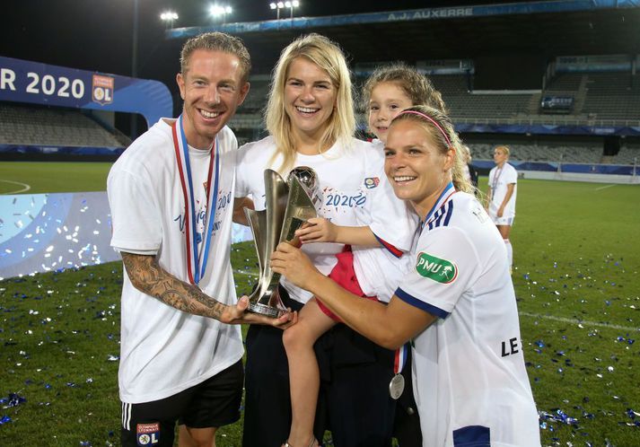 Ada Hegerberg er á leið aftur inn á fótboltavöllinn eftir langa bið.