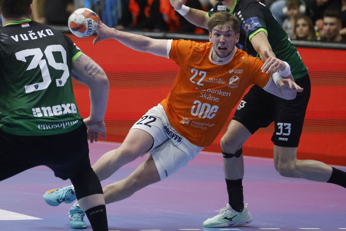 Einar Bragi Aðalsteinsson átti frábæran leik með Kristianstad í kvöld og var ein af aðalástæðunum fyrir því að liðið tryggði sig áfram í undanúrslit.