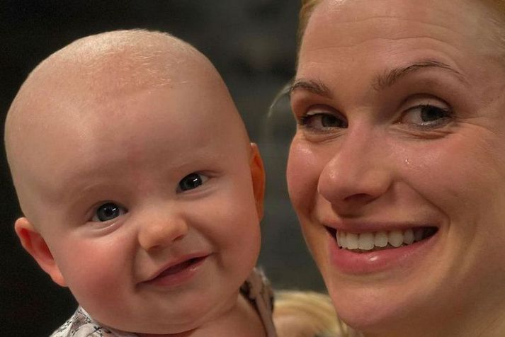 Anníe Mist Þórisdóttir með dóttur sinni Freyju Mist.