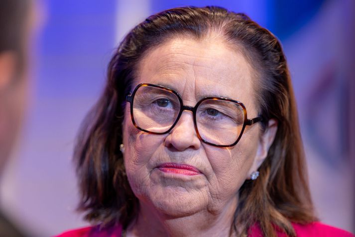 Inga Sæland dregur ekki af sér í viðtali við Frosta Logason, segist til að mynda hneyksluð á gagnrýni sem Kristrún Frostadóttir mátti sæta fyrir að hafa haldið pítsu-partý og verið sökuð um að hafa látið Grindvíkinga mæta afgangi: „Þetta er bara svívirðilegt. Þetta er dónalegt og bara algjör yfirgangur. Ég var steinhissa á þessum viðbrögðum.“