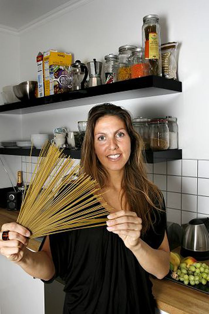 pasta, basta Ásdís Spanó segir hinar fjölmörgu gerðir pasta afar mismunandi og heilmiklar pælingar að baki því hvaða pasta hæfir hvaða sósu. fréttablaðið/gva
