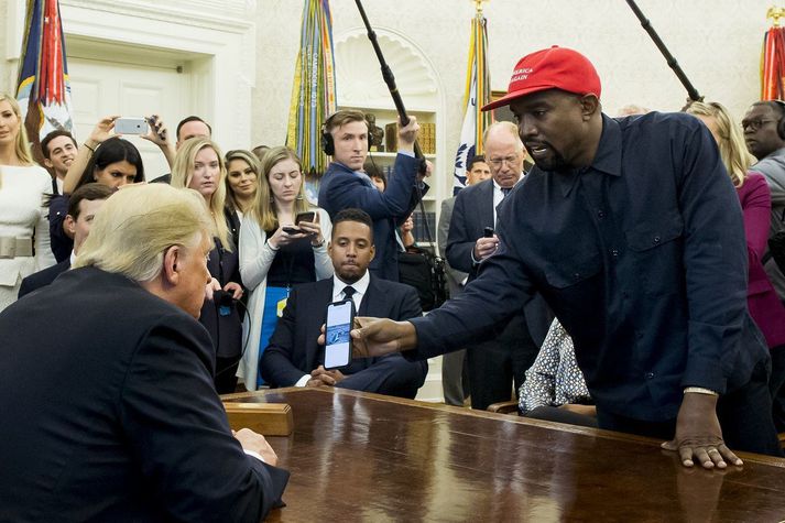 Donald J. Trump, fyrrverandi forseti, og Kanye West hittust í Hvíta húsinu. West var stuðningsmaður Trumps.