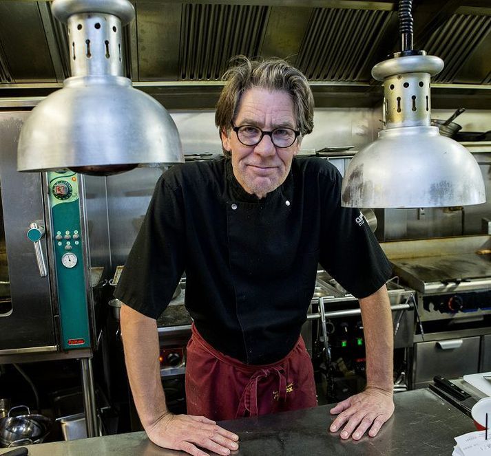 Guðjón Pedersen lét draum sinn verða að veruleika og réði sig sem aðstoðarmann í eldhúsi á veitingahúsinu Geysi Bistro. Hann hefur lengi haft áhuga á matargerð.