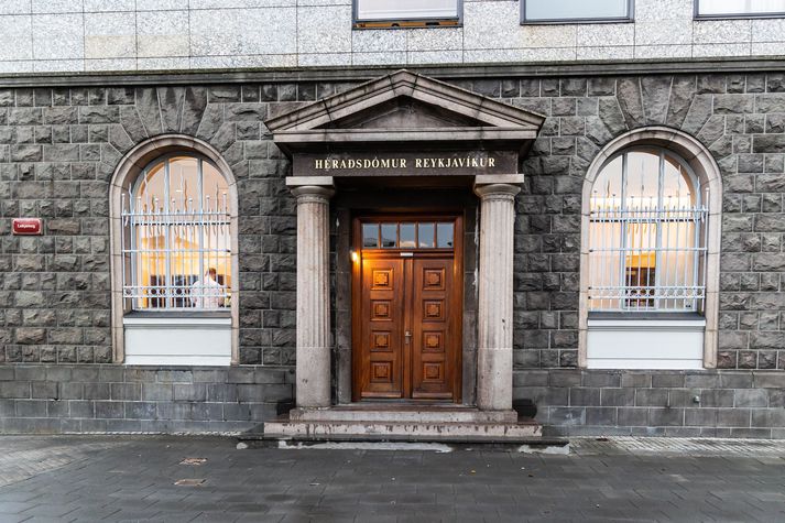 Héraðssaksóknari hefur höfðað mál á hendur mönnunum tveimur fyrir Héraðsdómi Reykjavíkur.