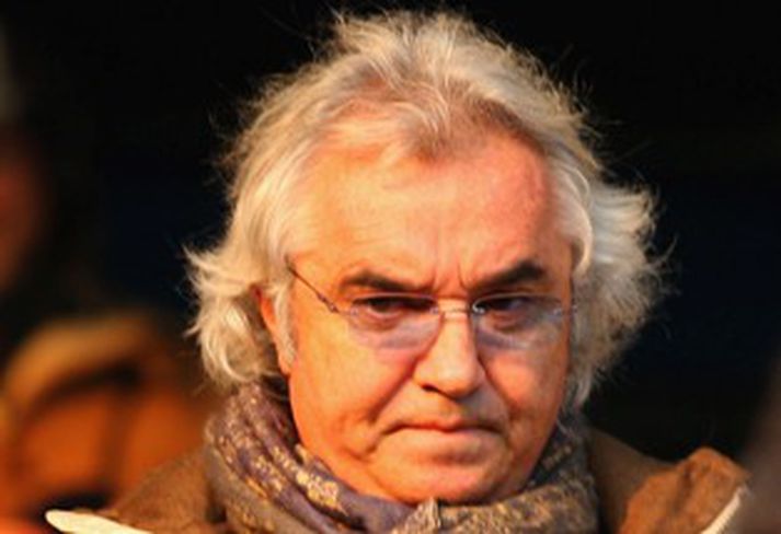 Briatore furðaði sig á Kaka-málinu