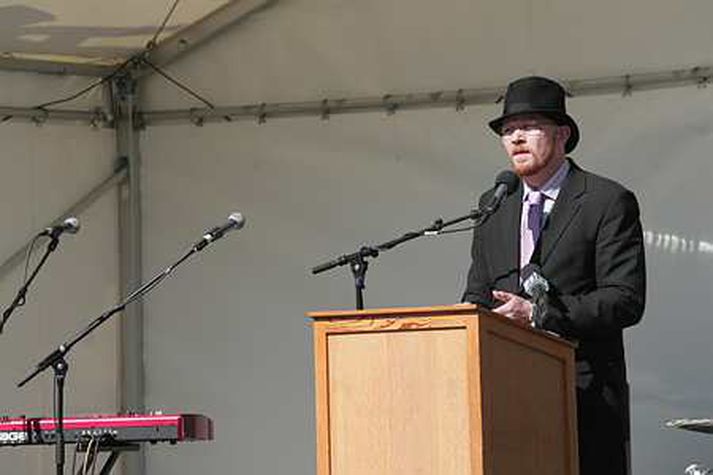 Georg Páll Skúlason flytur mál sitt.