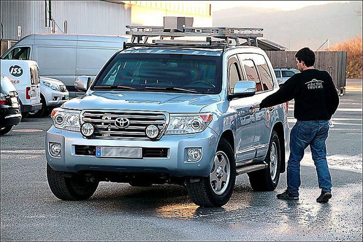 Norska lögreglan nútímavæðir nú bílaflota sinn. Meðal annars hefur hún fengið afhenta ellefu jeppa, sérútbúna af íslenska fyrirtækinu Arctic Trucks.
