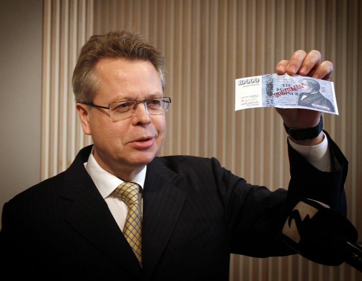 Már Guðmundsson seðlabankastjóri kynnti tíu þúsund króna seðilinn í október.