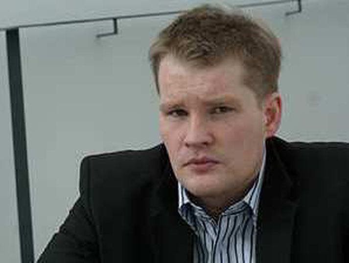 Bragi V. Skúlason.