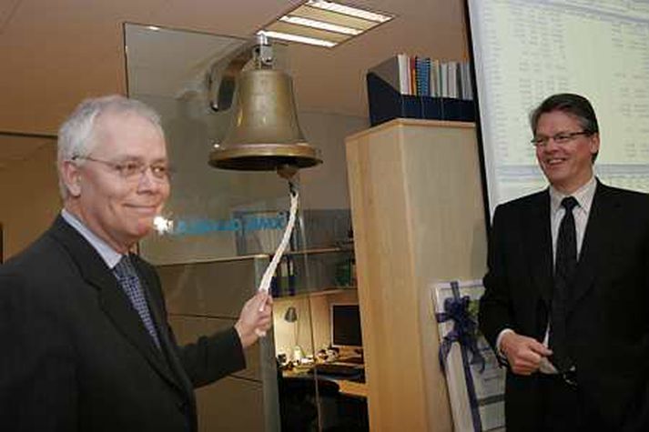 Brynjólfur Bjarnason hringir bjöllunni í Kauphöllinni þann 19.mars sl. þegar Skipti var skráð á markað