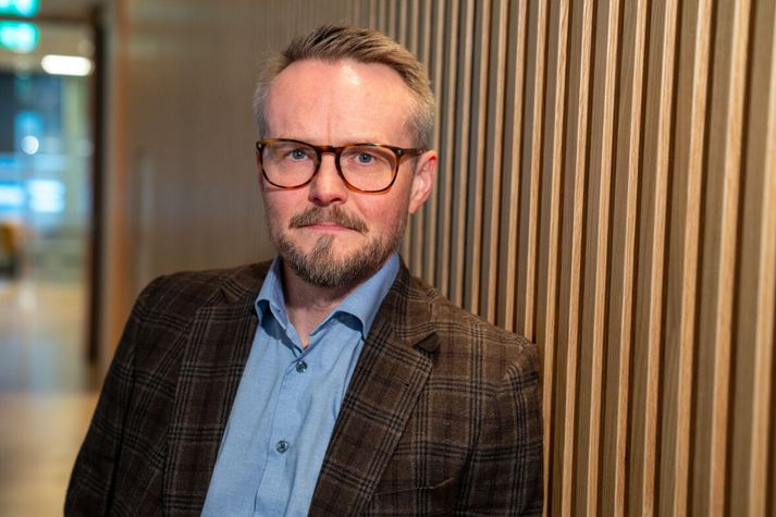 Benedikt S. Benediktsson, framkvæmdastjóri SVF, segir jólaverslun hafna og verslunarmenn ekki endilega merkja samdrátt í neyslu. 