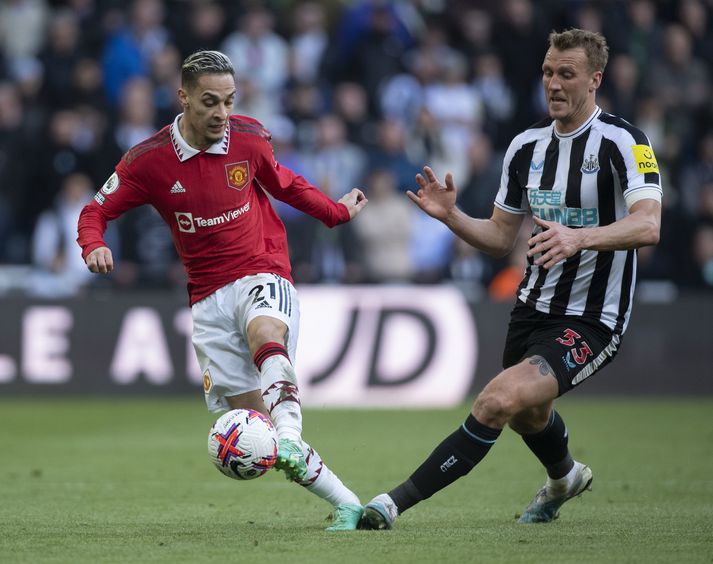 Manchester United og Newcastle eigast við í enska deildarbikarnum í kvöld.