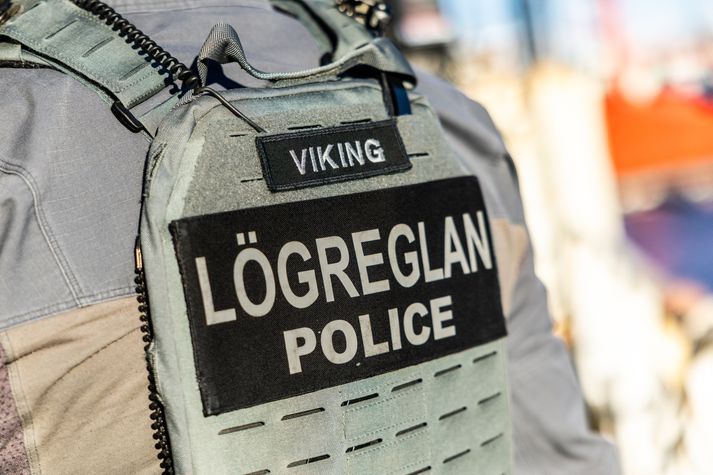 Sérsveit Ríkislögreglustjóra far fengin til að aðstoða.