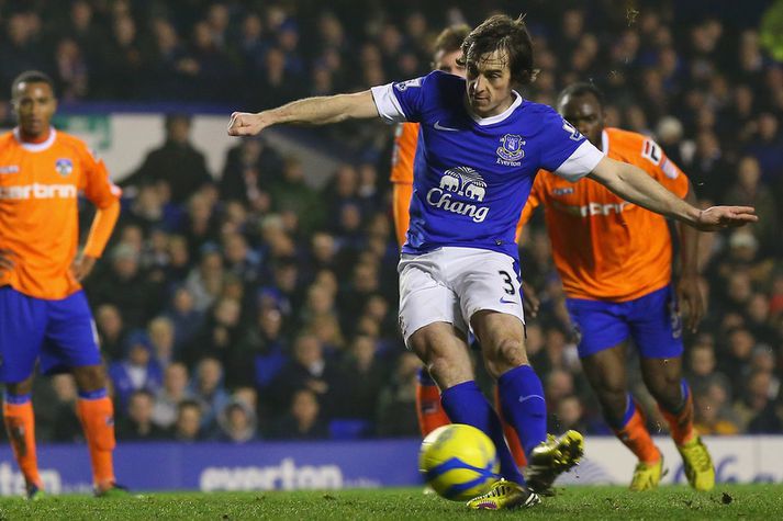 Leighton Baines í leik með Everton