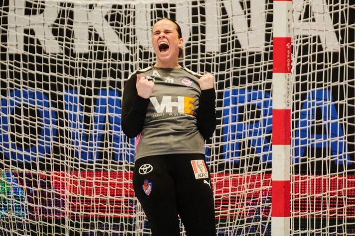 Sara Sif Helgadóttir varði tíu skot í kvöld í marki Hauka.