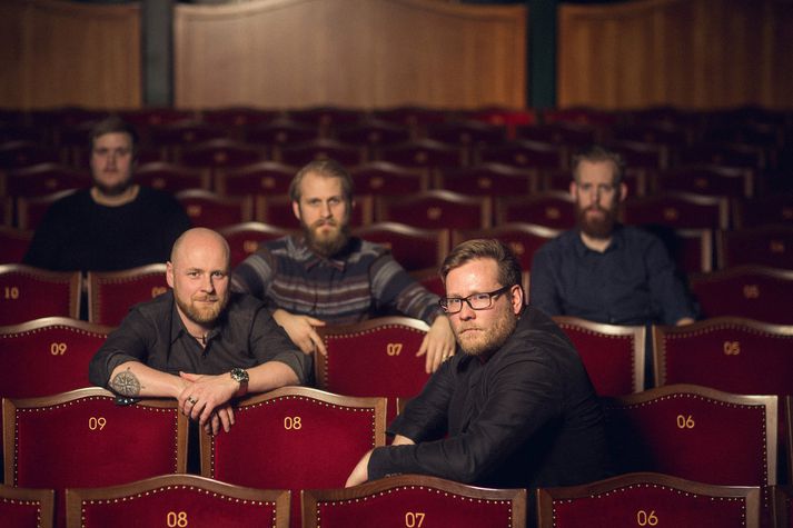 Hljómsveitina skipa Heimir Bjarni Ingimarsson, Aðalsteinn, Ingvar Leví Gunnarsson, Arnar Scheving, Hans Friðrik Guðmundsson, Jóhannes Stefánsson.