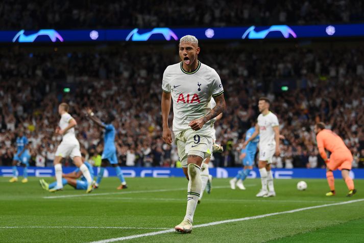 Richarlison öðru marki sínu í Meistaradeildinni.