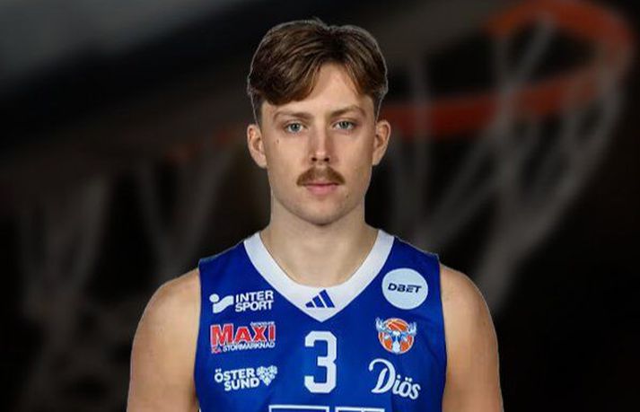 Adam er 26 ára leikstjórnandi frá Östersund í Svíþjóð og hefur undanfarin ár leikið með uppeldisfélagi sínu, Jämtland Basket í sænsku úrvalsdeildinni.