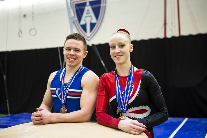 Jón Sigurður Gunnarsson og Irina Sazonova eru Íslandsmeistarar í fjölþraut 2016 og þau unnu einnig tvo Íslandsmeistaratitla á einstökum áhöldum. 