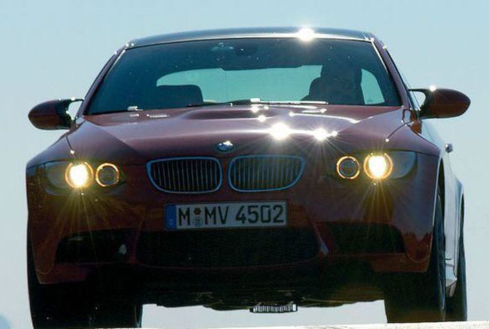 BMW M3 sést sjaldnast lengi í baksýnisspeglinum.
