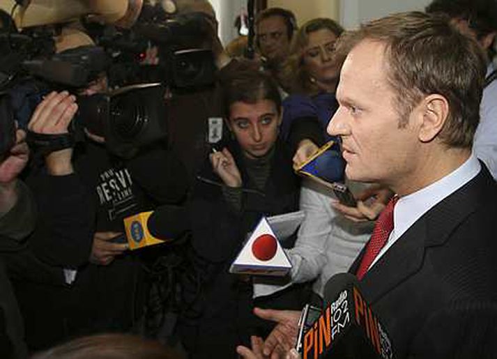 Donald Tusk fordæmir framkvæmd kosninganna.