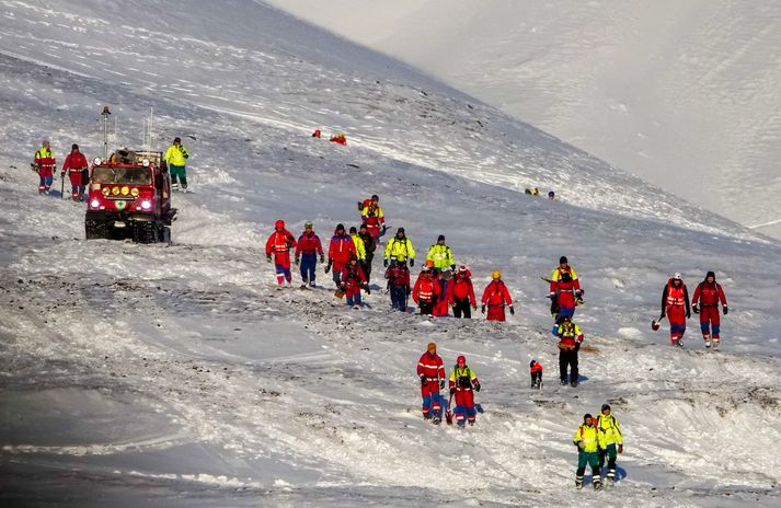 Frá björgunaraðgerðum við Móskarðshnjúka í síðustu viku.