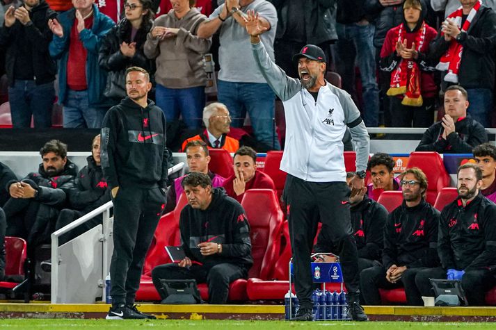 Jürgen Klopp á hliðarlínunni í leik Liverpool og Ajax í gær.