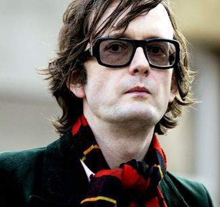 Britpop-áranna minnst Jarvis Cocker og félagar í Pulp eru meðal þeirra banda sem eiga lag á safndisknum Common People: The Britpop Story.
Nordicphotos/Getty