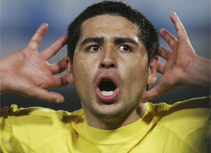 Riquelme átti mjög erfitt uppdráttar þegar hann kom til Barcelona árið 2002, en hefur slegið í gegn eftir að hann kom til Villareal og er klárlega einhver skemmtilegasti leikstjórnandi heimsins í dag