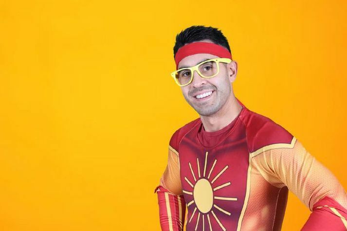 Einar gefur út íslenskt barnaefni á YouTube.