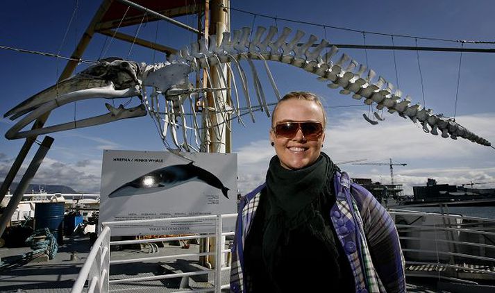 Eva María, markaðsstjóri hjá Eldingu, segir að mikið verði um að vera í kringum gömlu höfnina í dag.fréttablaðið/Pjetur