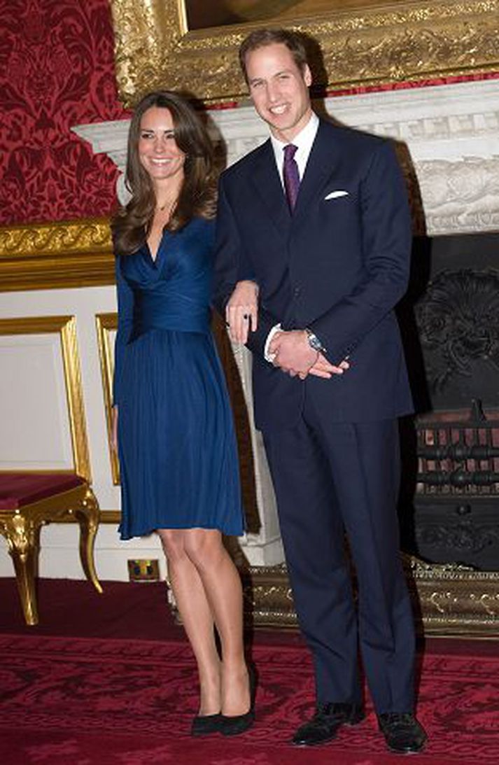 Kjóll Kate Middleton þótti svo fallegur að hann seldist upp á innan við sólarhring.nordicphotos/getty